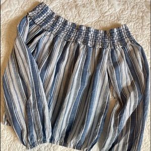 Aeropostale beachy off the shoulder blouse